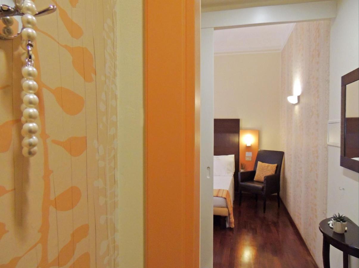 Hotel Hamiltown Cattolica Esterno foto