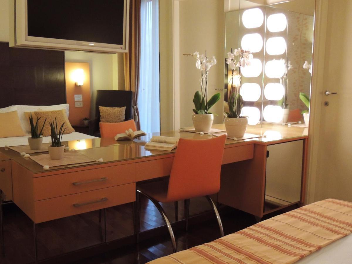 Hotel Hamiltown Cattolica Esterno foto
