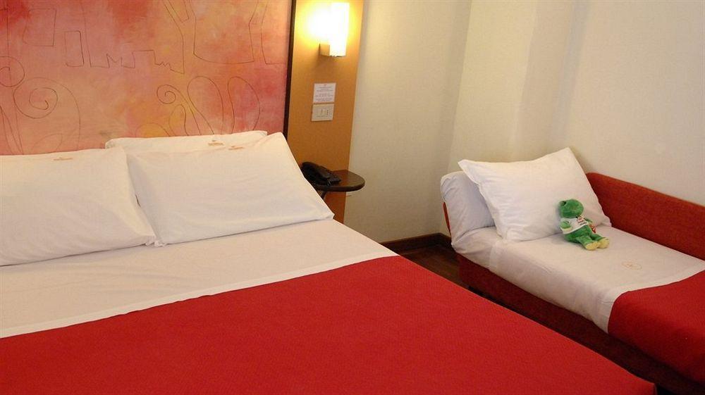 Hotel Hamiltown Cattolica Esterno foto