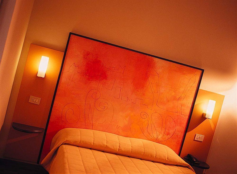Hotel Hamiltown Cattolica Esterno foto