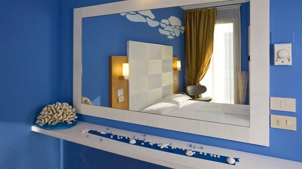 Hotel Hamiltown Cattolica Esterno foto