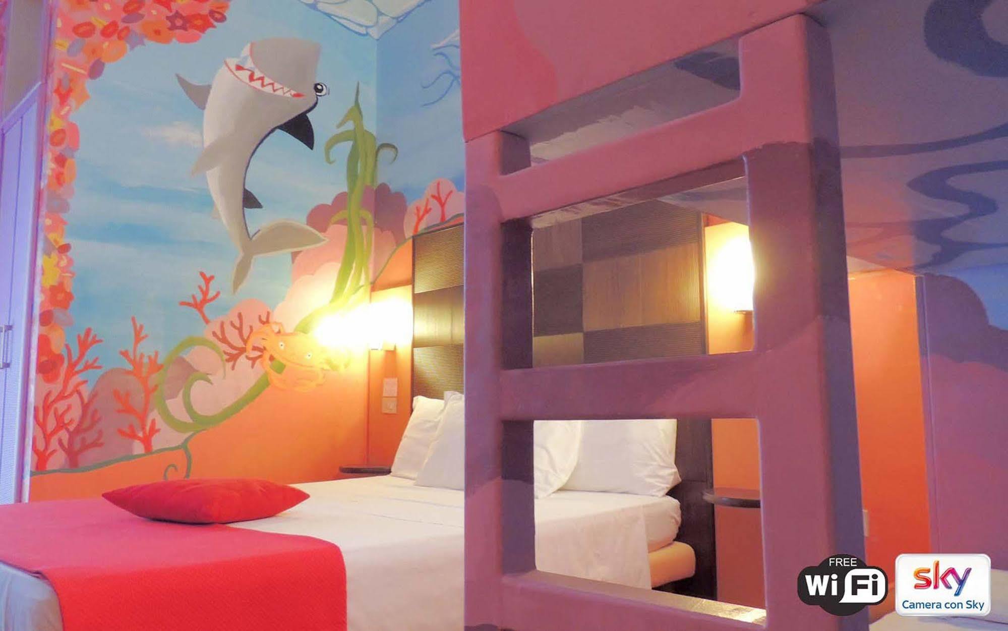 Hotel Hamiltown Cattolica Esterno foto